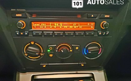 BMW 323i RWD Manual Tranmission, no accidents, 6 Months/6,000km FREE Warranty