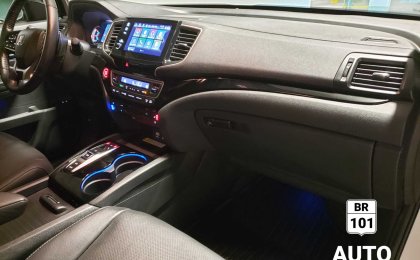 Honda Pilot Touring 8 seats