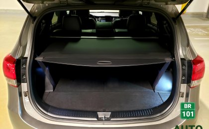 Kia Rondo EX-L 7 Seats