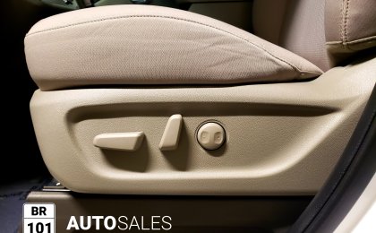 Kia Sedona LX 3.3 V6 8 Seats