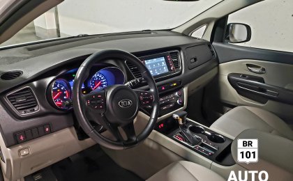 Kia Sedona LX 3.3 V6 8 Seats
