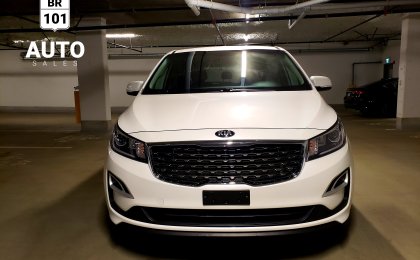 Kia Sedona LX 3.3 V6 8 Seats