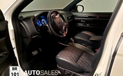 Mitsubishi Outlander PHEV Black Edition