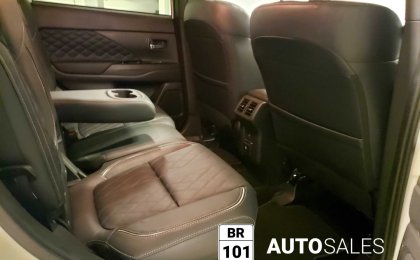 Mitsubishi Outlander PHEV Black Edition