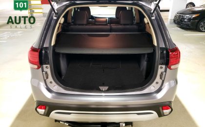 Mitsubishi Outlander SEL AWD 7 Seats