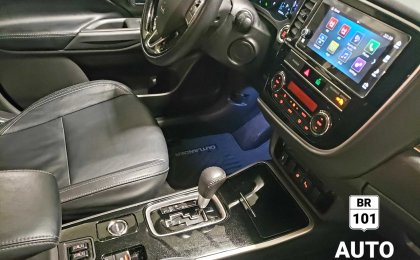 Mitsubishi Outlander SEL AWD 7 Seats