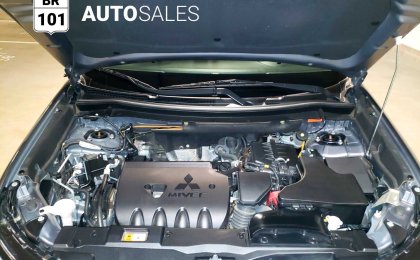 Mitsubishi Outlander SEL AWD 7 Seats