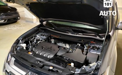 Mitsubishi Outlander SEL AWD 7 Seats