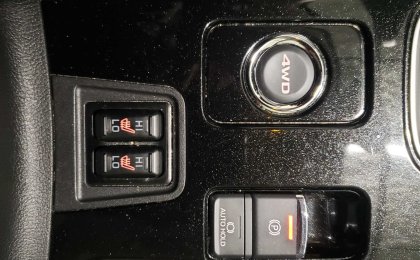 Mitsubishi Outlander SEL AWD 7 Seats