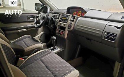 Nissan X-Trail SE