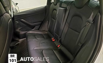 Tesla Tesla Model 3