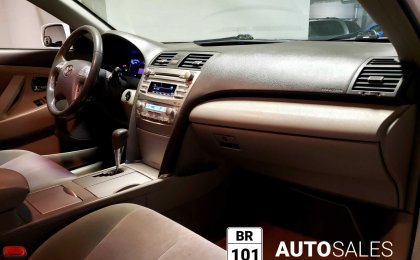 Toyota Camry Hybrid