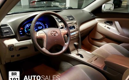 Toyota Camry Hybrid