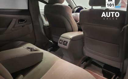Toyota Camry Hybrid