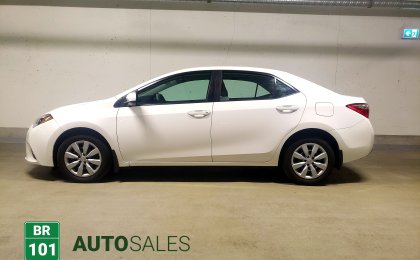 Toyota Corolla LE