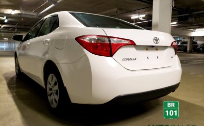 Toyota Corolla LE