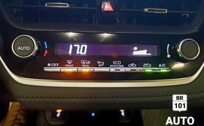 Toyota Corolla SE Upgrade Hybrid AWD, 1480km only Manufactory warranty!!