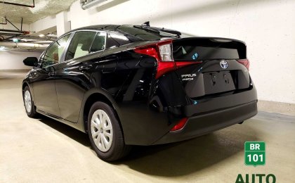 Toyota Prius AWD-e