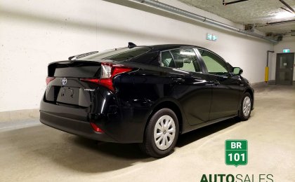 Toyota Prius AWD-e