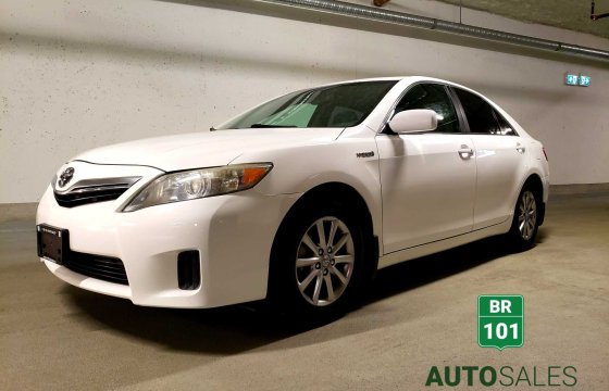 Toyota Camry Hybrid - 2010