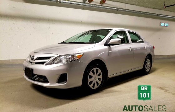 Toyota Corolla CE - 2012