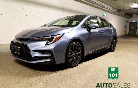 Toyota Corolla SE Upgrade Hybrid AWD, 1480km only Manufactory warranty!! - 2023