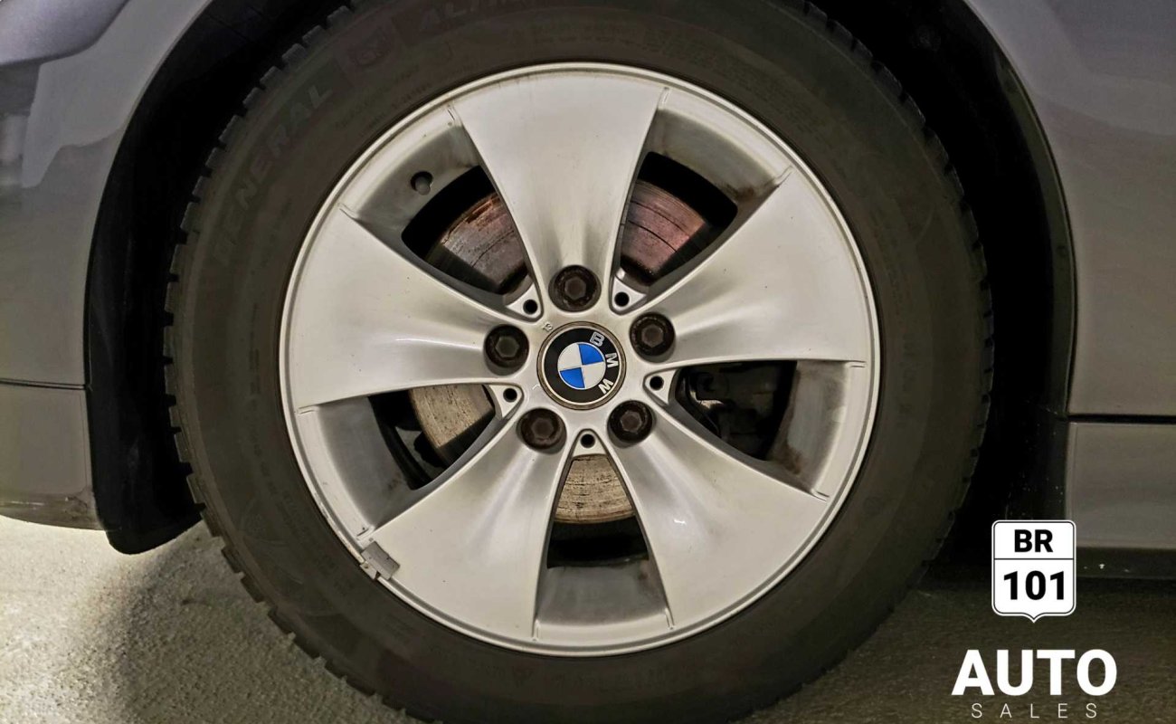 BR101_bmw_323i_rwd_mt_2008_65e27951700d9_568009.jpg