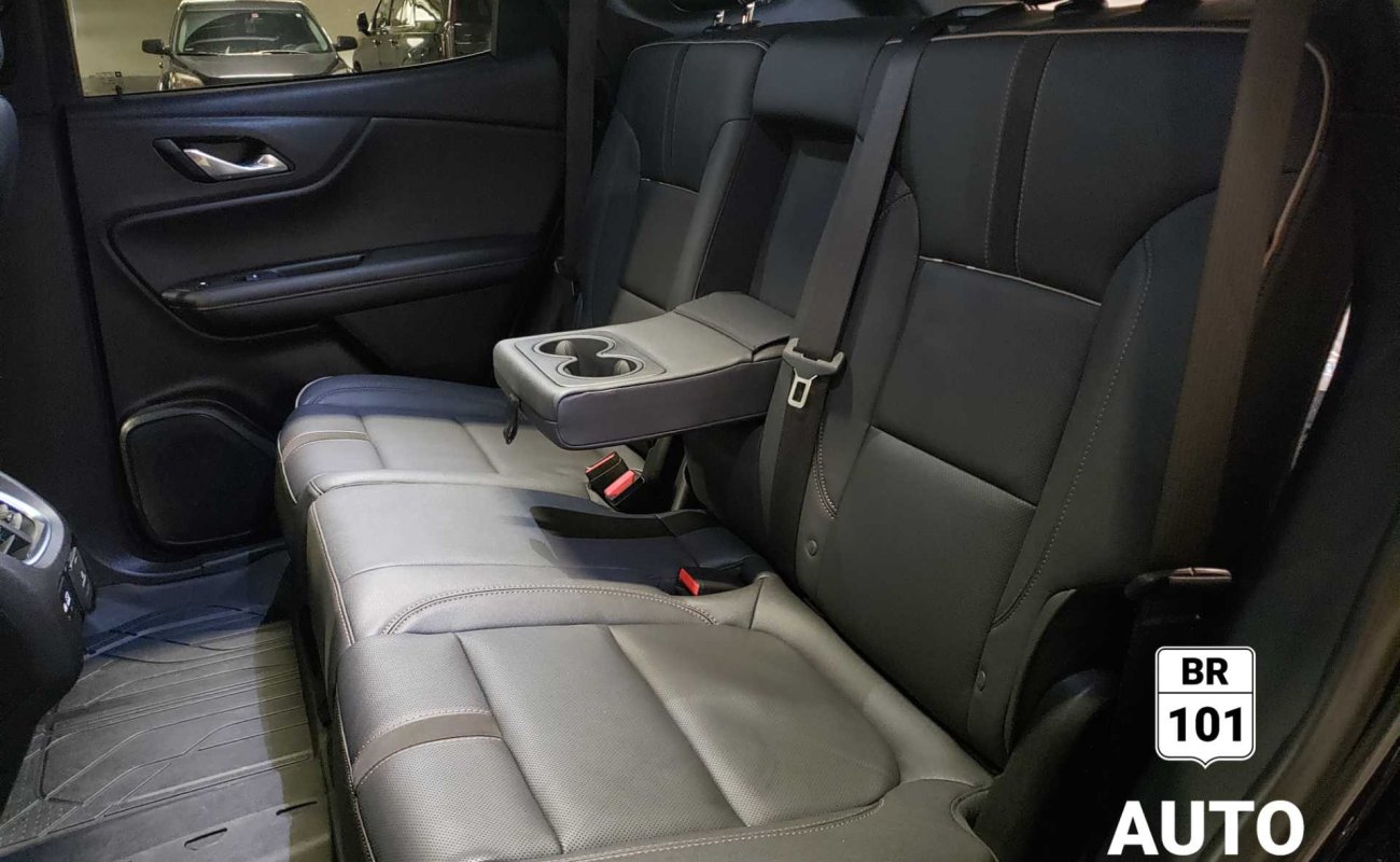 BR101_chevrolet_blazer_premier_2023_657d076918ab2_391120.jpg