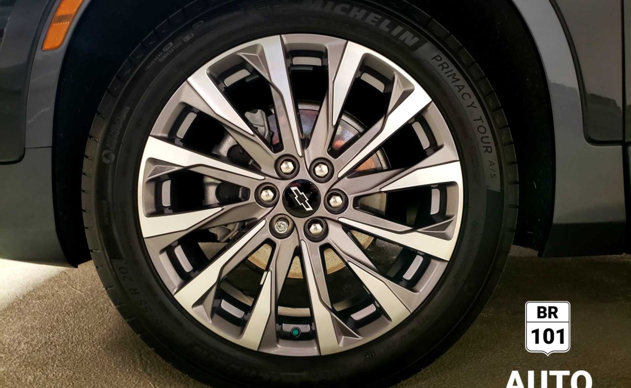 BR101_chevrolet_blazer_premier_2023_657d076918ac3_391120.jpg