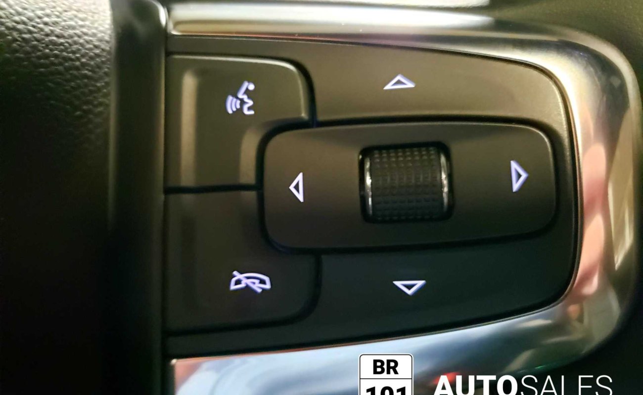 BR101_chevrolet_blazer_premier_2023_657d076918adc_391120.jpg