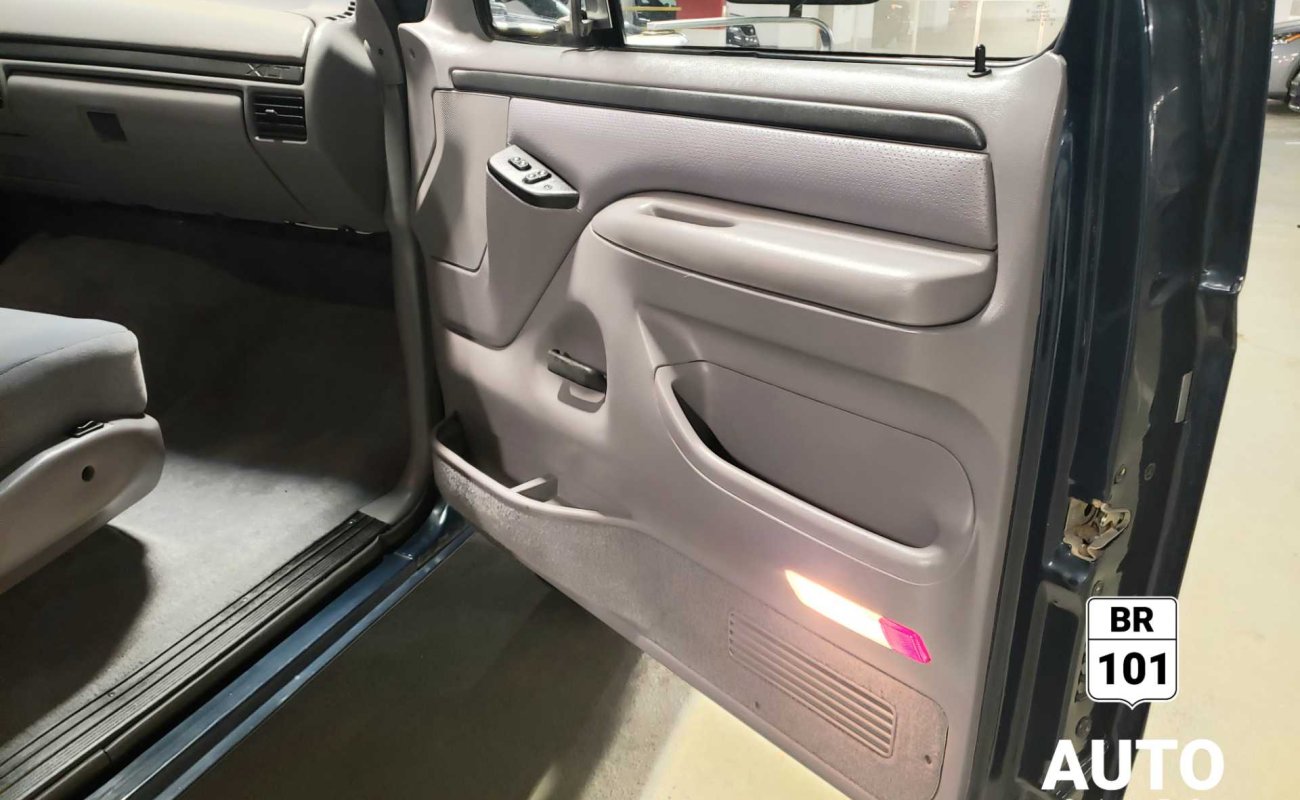 BR101_ford_f250__immaculate_condition__50k_km_only_1996_674e4b783b445_983825.jpg