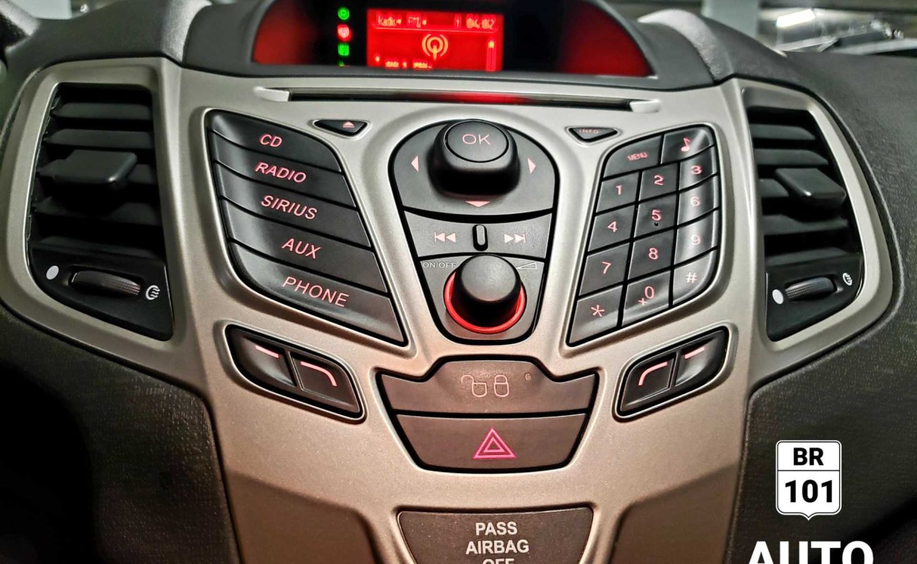 BR101_ford_fiesta_se_hb_2011_673253ce79d50_113179.jpg