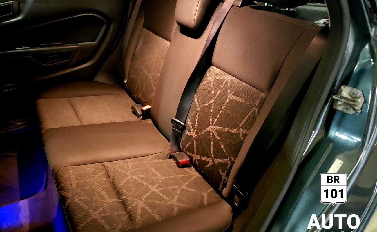 BR101_ford_fiesta_se_hb_2011_673253ce79d75_113179.jpg