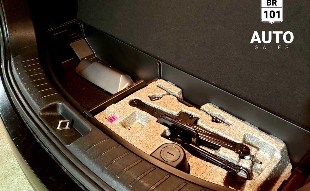 BR101_hyundai_santa_fe_limited_2014_65cbd8f0b4a3f_202598.jpg