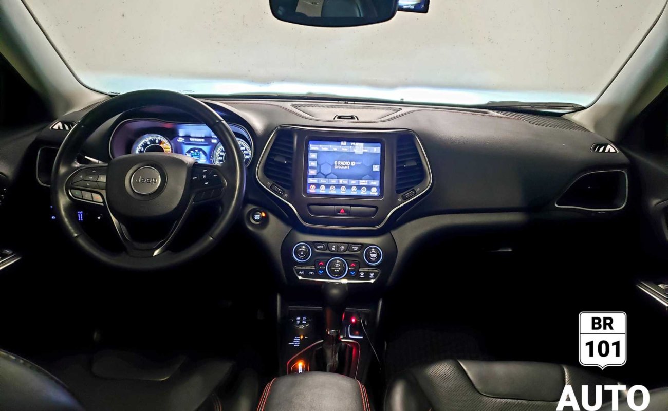 BR101_jeep_cherokee_trailhalk_2019_6553e6ca8cc55_498285.jpg