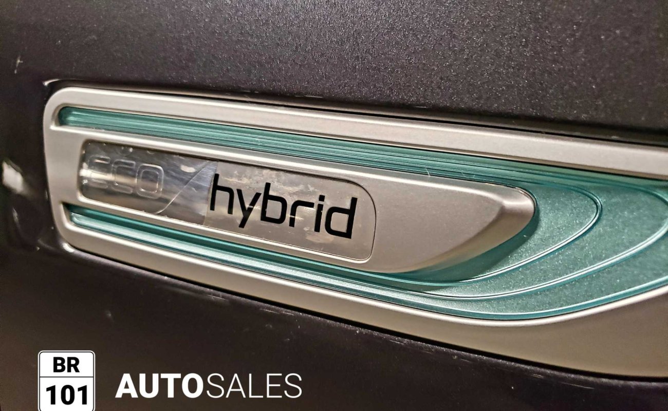 BR101_kia_optima_ex_premium_hybrid_2017_64f7a428cc9fd_422584.jpg