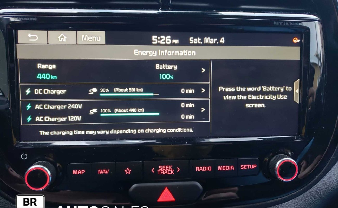 BR101_kia_soul_ev_limited_2021_648021260a076_628981.jpg