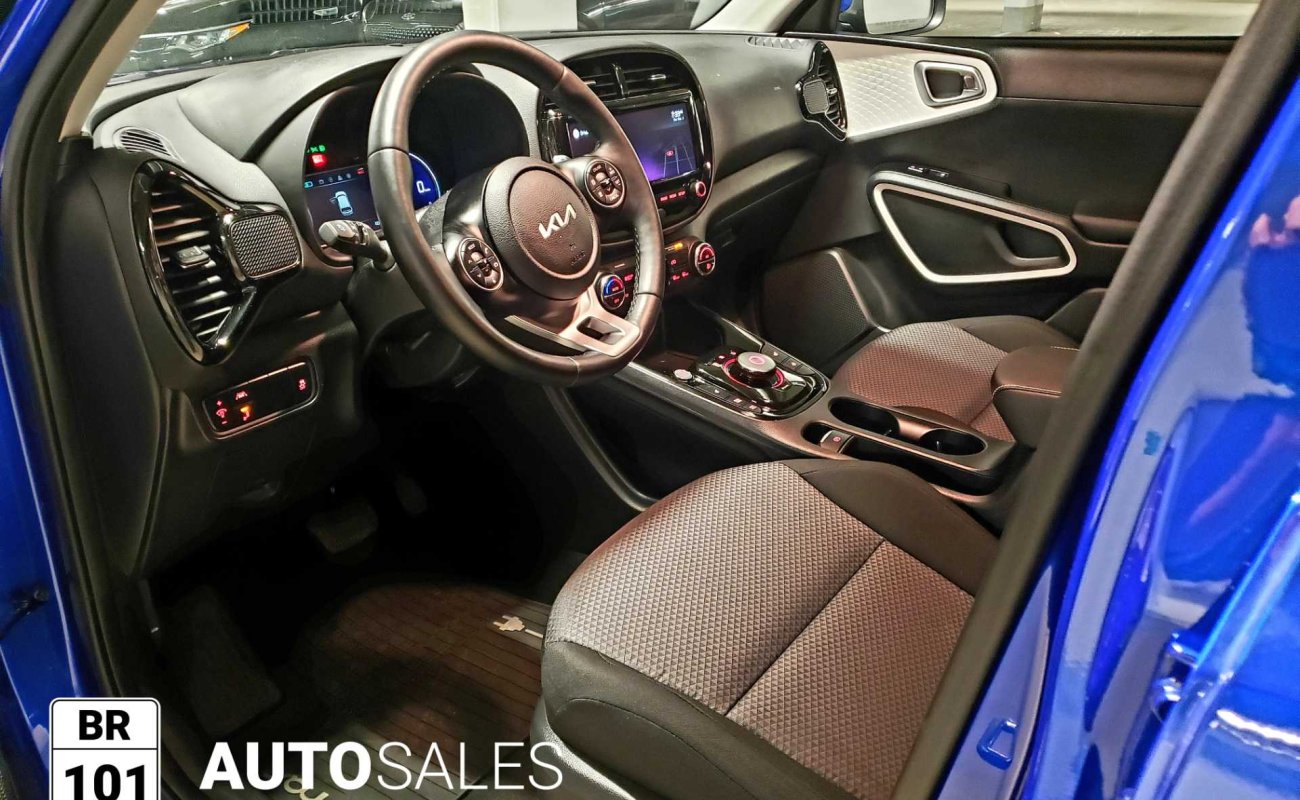 BR101_kia_soul_ev_premium_2022_647ec90198b4e_463484.jpg