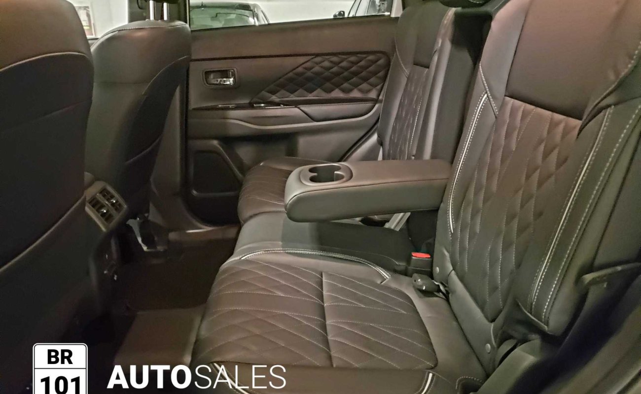 BR101_mitsubishi_outlander_phev_black_edition_2022_647ebd7a21777_215948.jpg