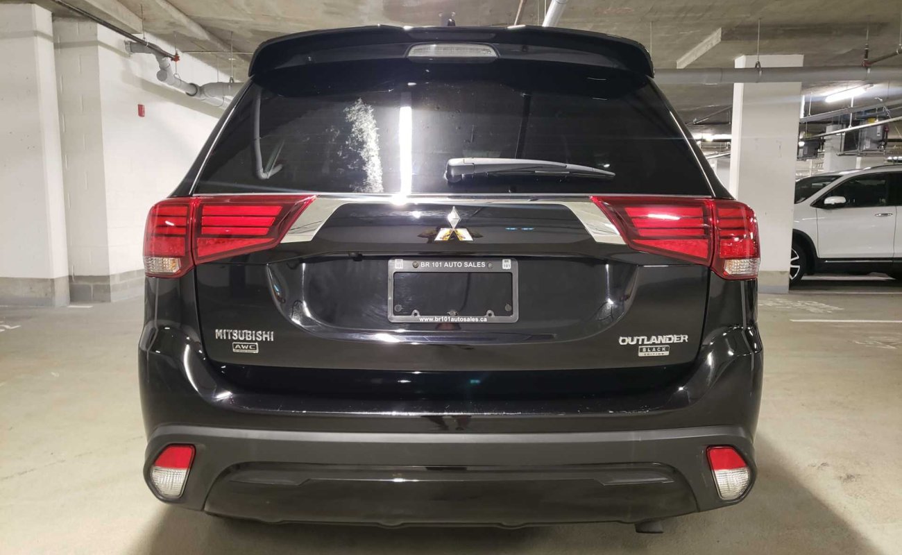 BR101_mitsubishi_outlander_se_black_edition_7_seats_2019_6552b5281e9cb_516724.jpg