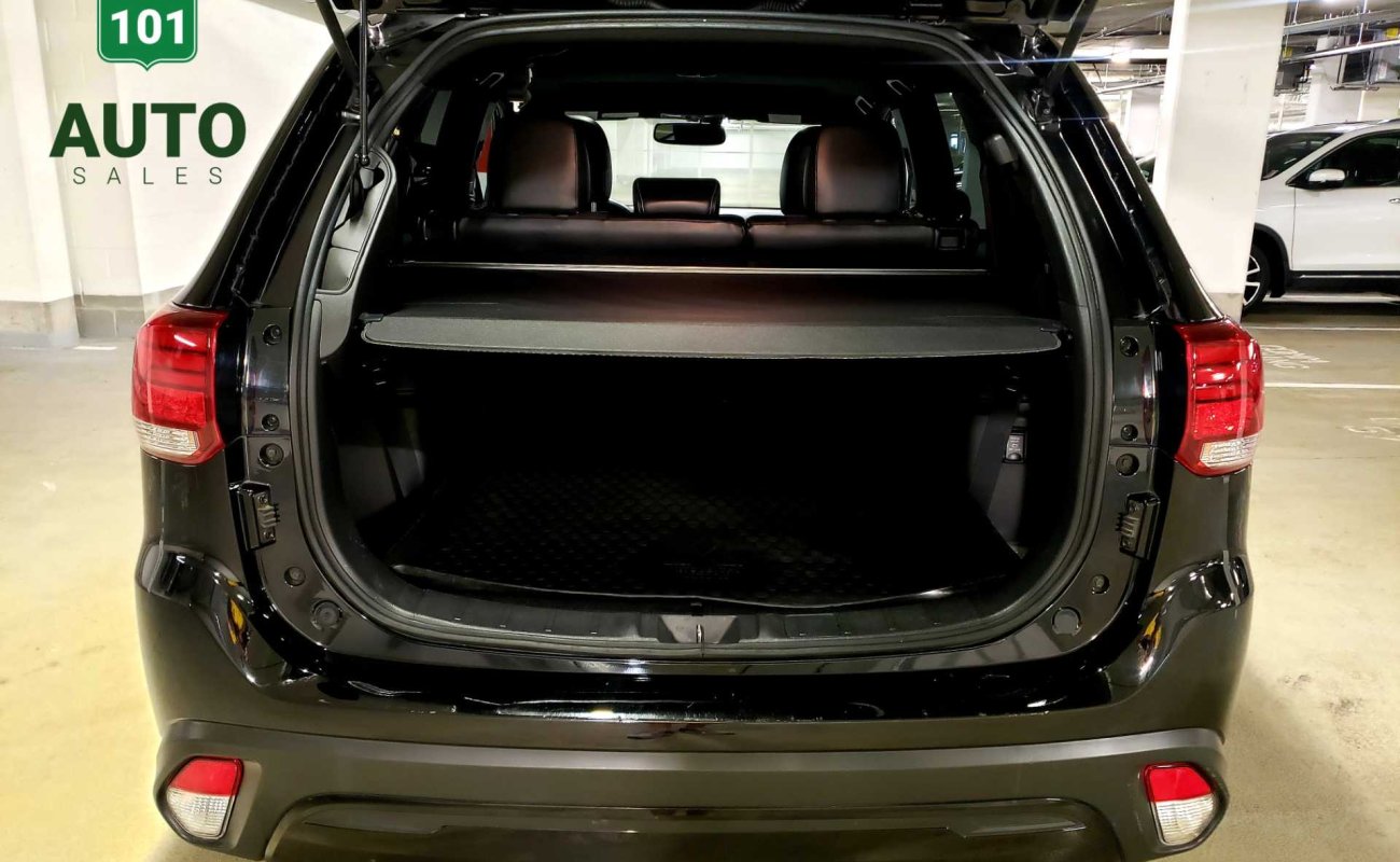 BR101_mitsubishi_outlander_se_black_edition_7_seats_2019_6552b5281e9f1_516724.jpg