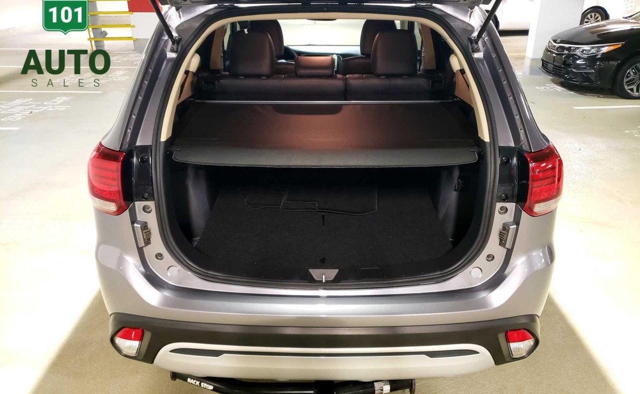 BR101_mitsubishi_outlander_sel_awd_7_seats_2019_64801725dca9b_953681.jpg