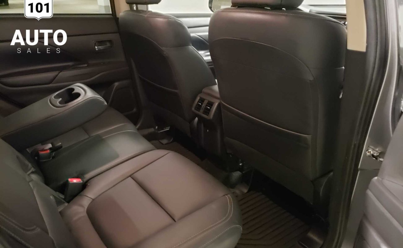 BR101_mitsubishi_outlander_sel_awd_7_seats_2019_64801725dcab9_953681.jpg
