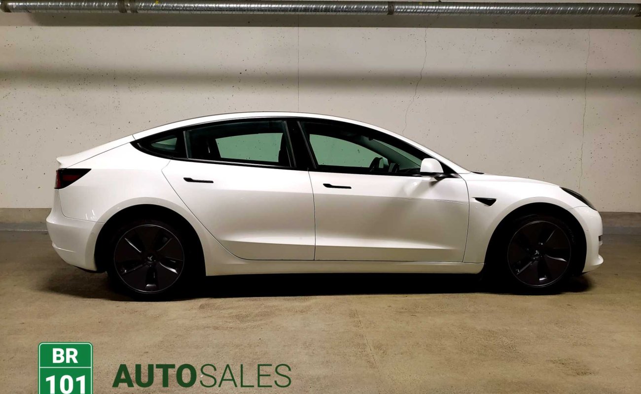 BR101_tesla_tesla_model_3_2021_650a0c6830647_705456.jpg