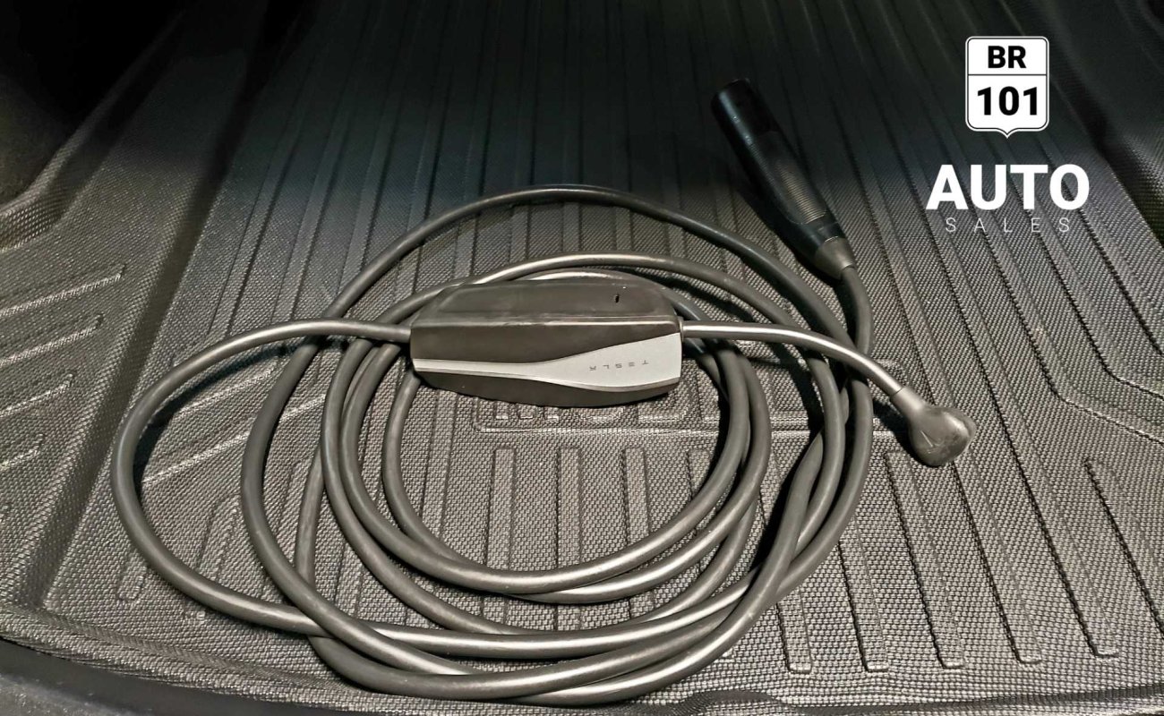 BR101_tesla_tesla_model_3_2021_650a0c6830682_705456.jpg