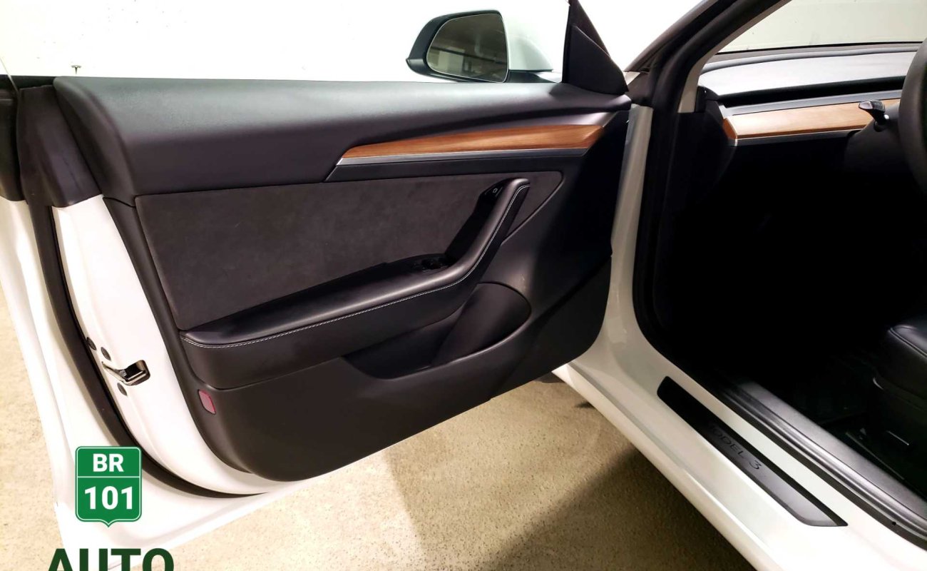 BR101_tesla_tesla_model_3_2021_650a0c6830683_705456.jpg