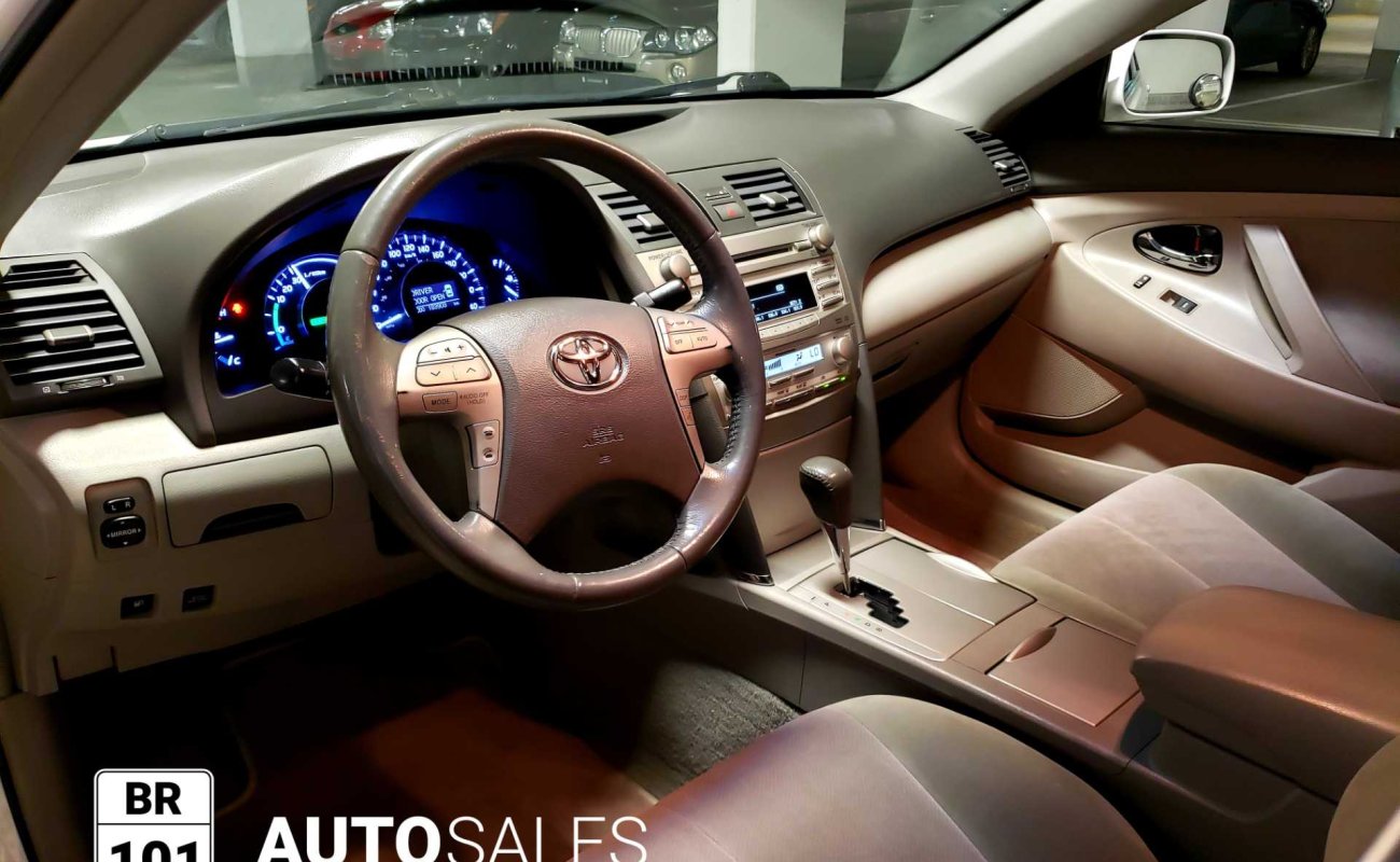 BR101_toyota_camry_hybrid_2010_64bae22919a6e_222997.jpg
