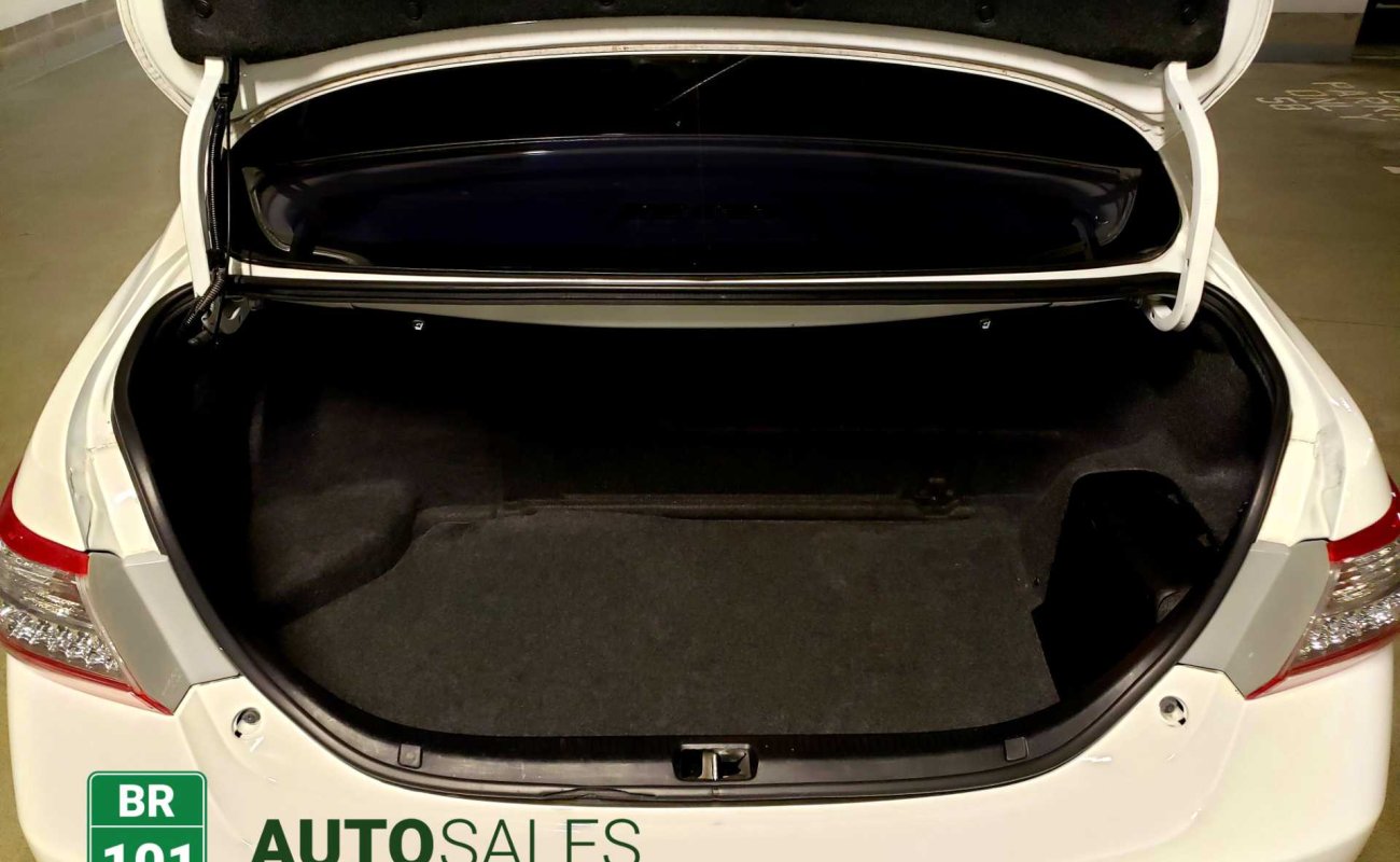 BR101_toyota_camry_hybrid_2010_64bae22919a81_222997.jpg