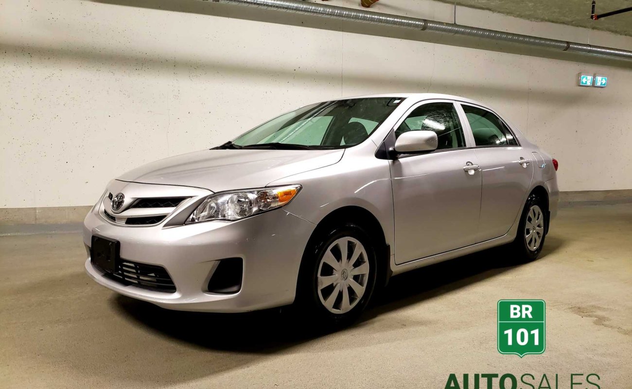 BR101_toyota_corolla_ce_2012_64895dc6cbeaa_322312.jpg