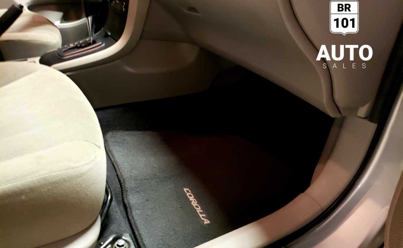 BR101_toyota_corolla_ce_2012_64895dc6cbec4_322312.jpg
